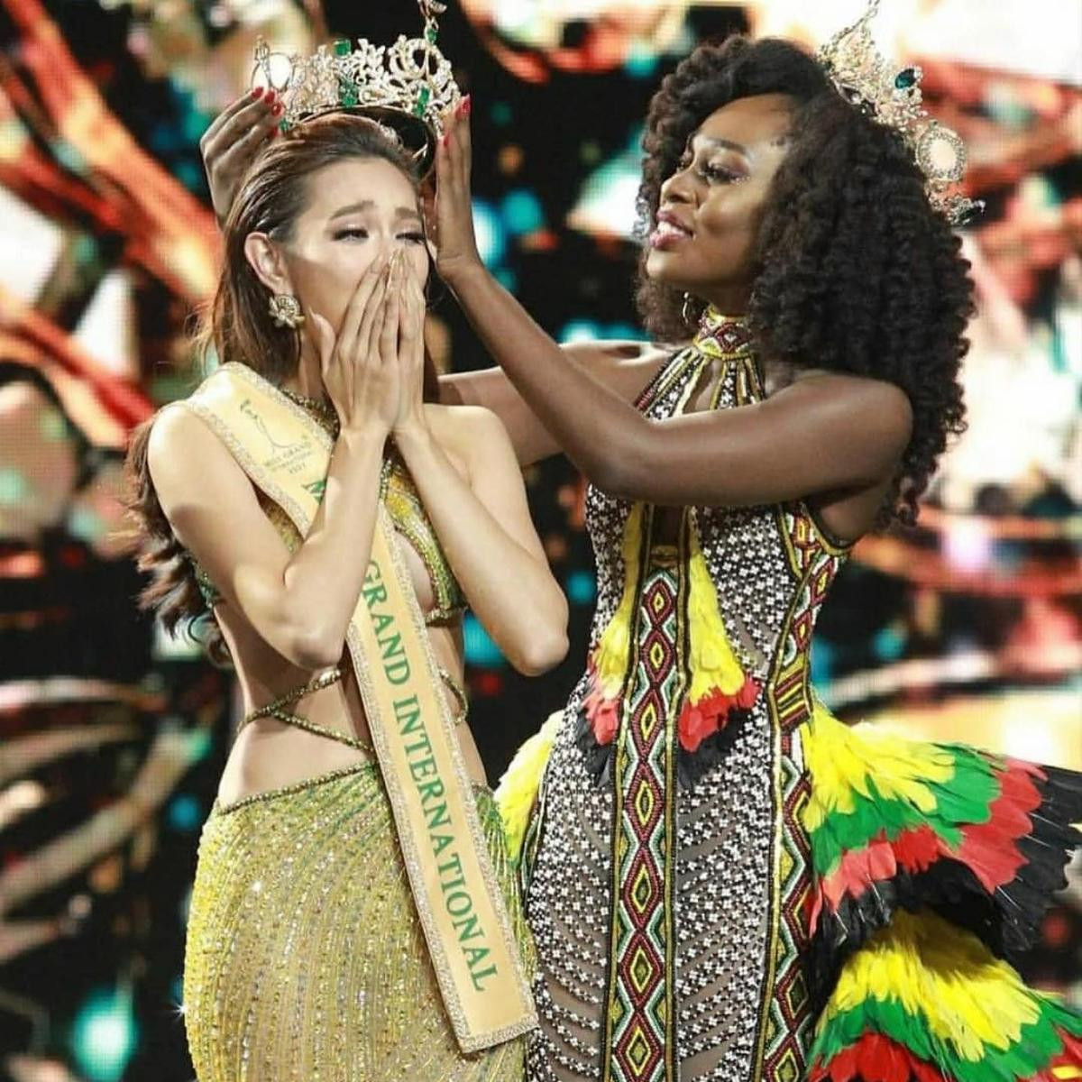 Bạn có tò mò Hoa hậu Thùy Tiên được những gì sau khi đăng quang Miss Grand 2021? Ảnh 1