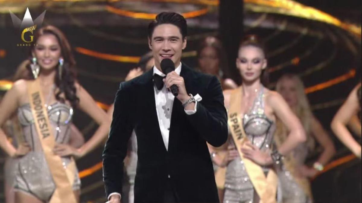 Danh tính nam MC cực điển trai của Miss Grand 2021: Là con lai và đã có gia đình Ảnh 1