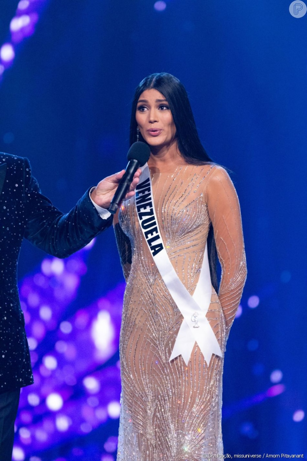 Á hậu 2 Miss Universe 2018 mê tít Kim Duyên sau đêm bán kết: 'Cô bé đô con' đã có truyền nhân Ảnh 7