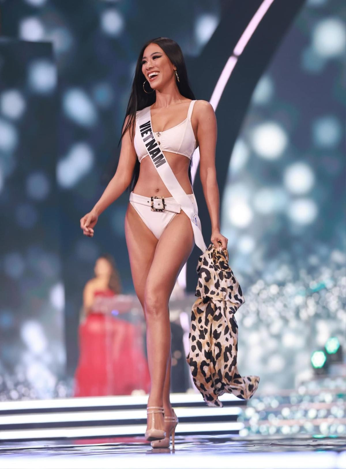 Kim Duyên lọt Top 16 Miss Universe: Hoàng My tự hào, Phương Khánh nhắn nhủ xúc động Ảnh 1