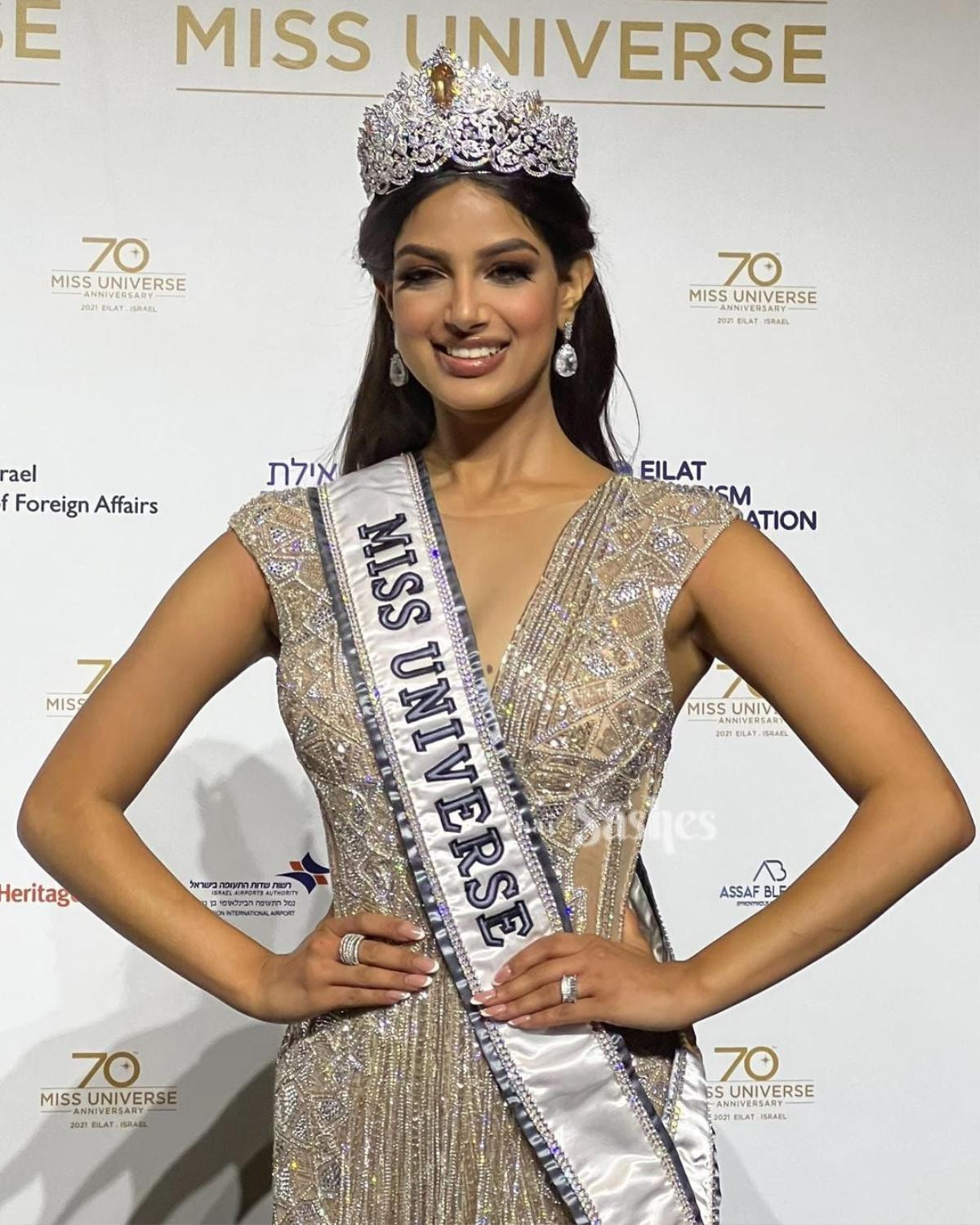 Tân Miss Universe Harnaaz Sandhu lần đầu xuất hiện sau đăng quang, nhan sắc nữ thần là có thật Ảnh 7