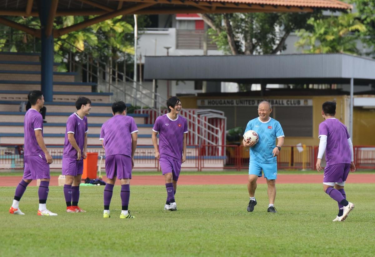 Việt Nam bị Indonesia chê có điểm yếu, ông Park đáp cực ngầu: Thách tấn công đấy! Ảnh 1