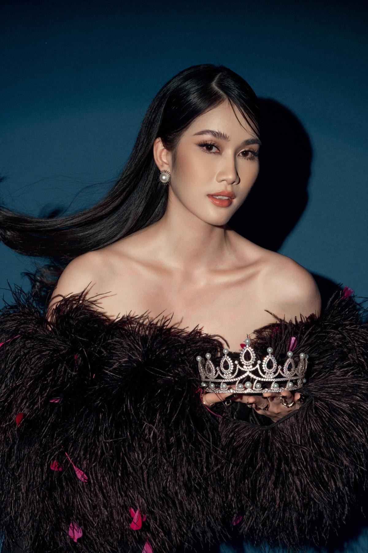 Á hậu Phương Anh rũ bỏ nét dịu dàng, tạo hình đầy khác lạ trong bộ ảnh 'Beauty Queen' thế hệ mới Ảnh 2