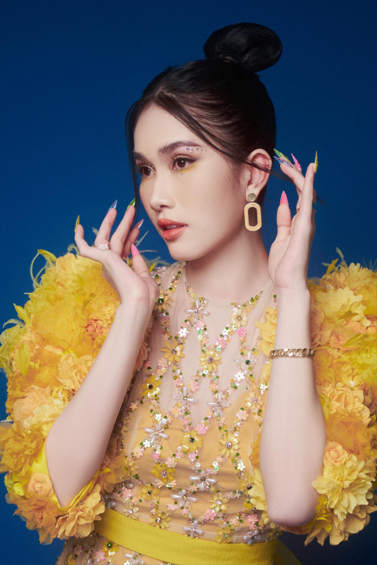 Á hậu Phương Anh rũ bỏ nét dịu dàng, tạo hình đầy khác lạ trong bộ ảnh 'Beauty Queen' thế hệ mới Ảnh 7