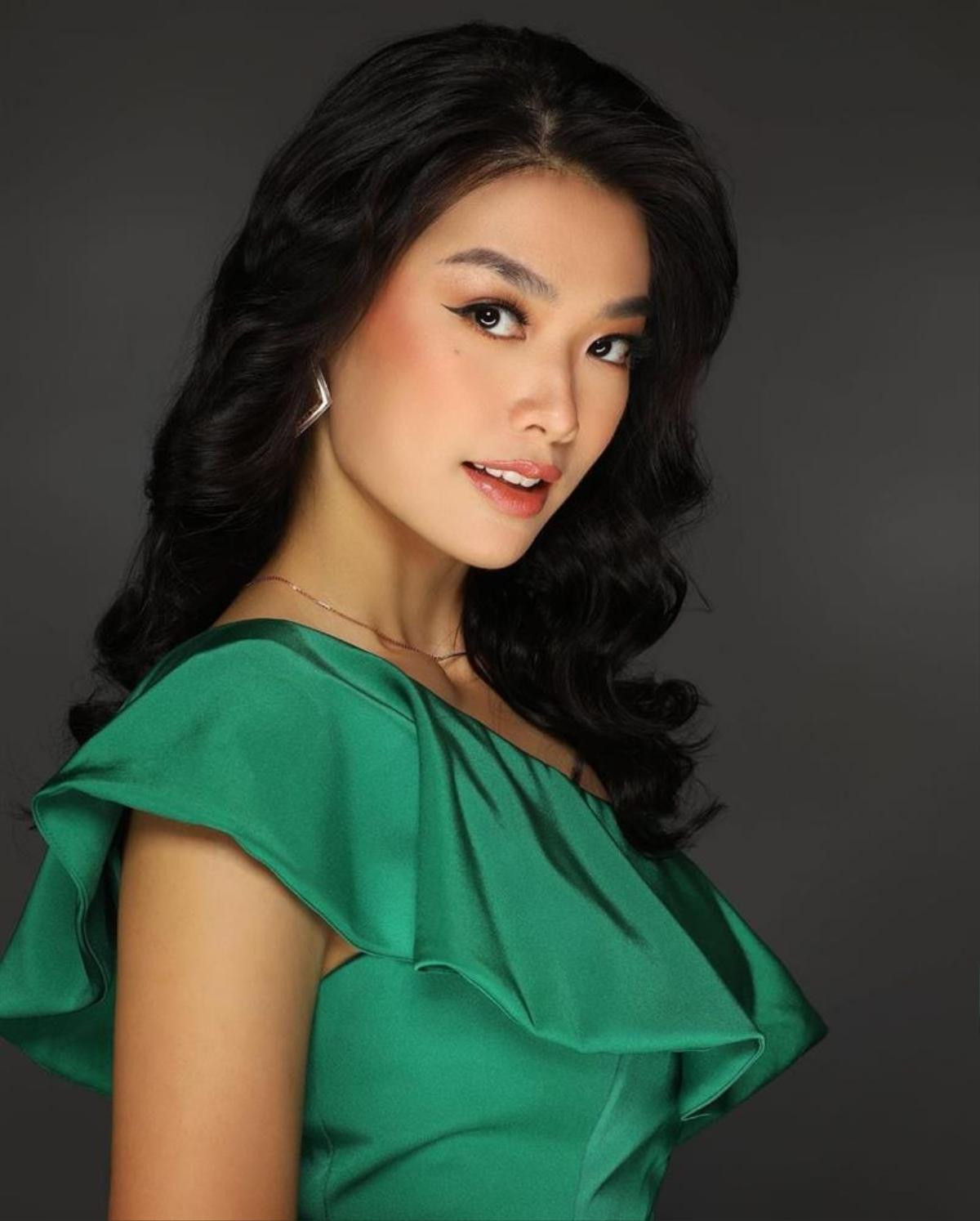 Cân đo ảnh chân dung của Đỗ Thị Hà với loạt mỹ nhân Miss World, đại diện Việt xinh đẹp thực sự! Ảnh 7