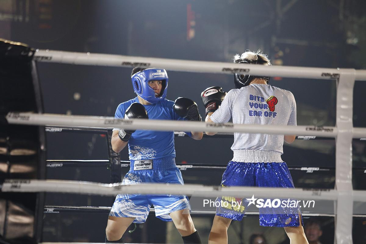 Dàn bình luận viên The Champion ví Thiên Vương như trăn Nam Mỹ, nể phục ý chí của Nguyễn Văn Chung Ảnh 1