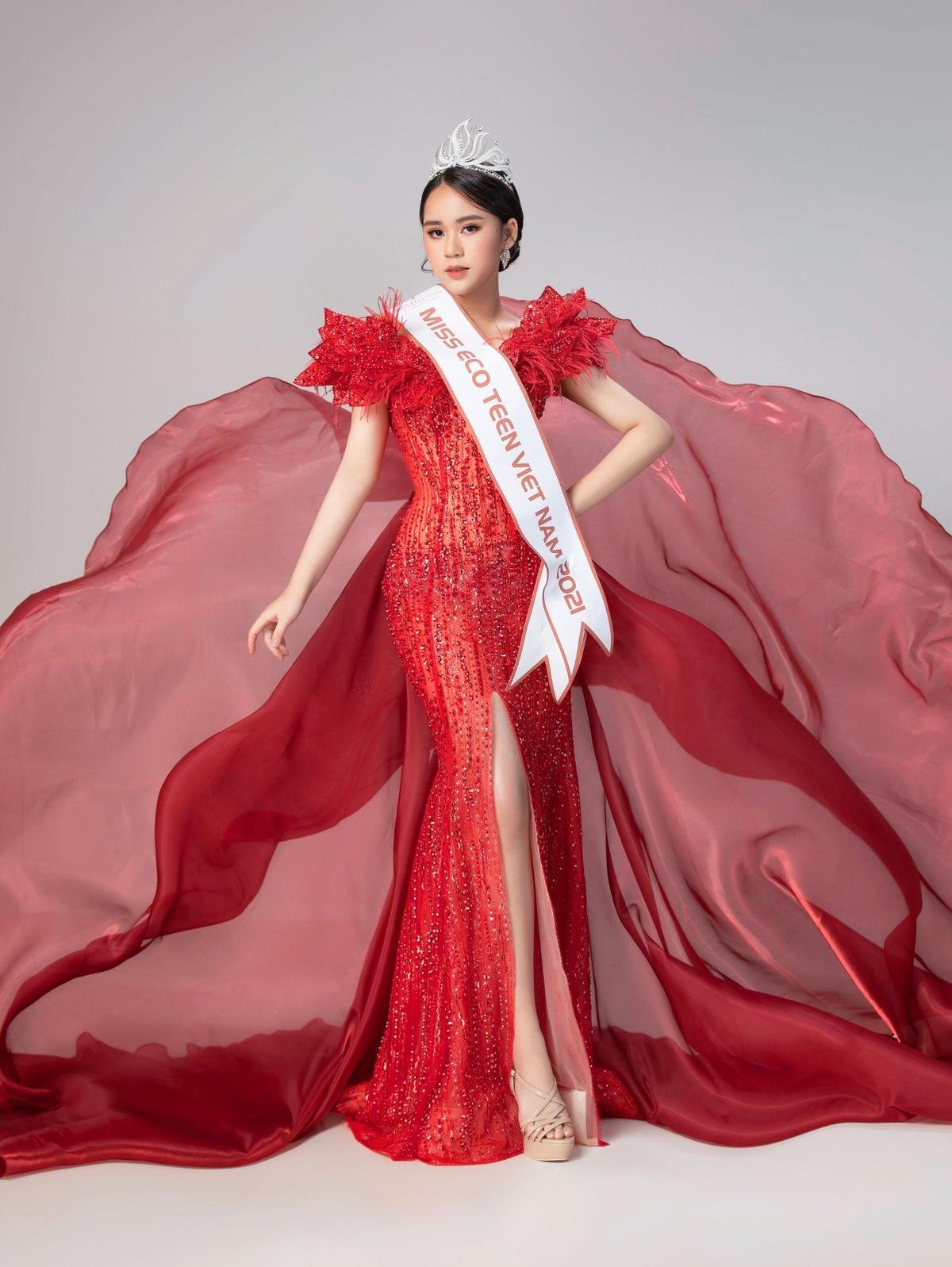 Quá xuất sắc - Bella Vũ đăng quang Miss Eco Teen International 2021 Ảnh 7