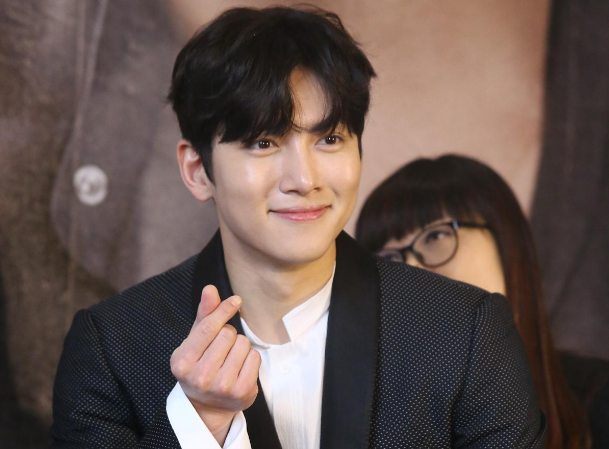 Fanpage 3 triệu followers của Ji Chang Wook bất ngờ bị đổi tên thành tiếng Việt, chuyện gì xảy ra? Ảnh 1