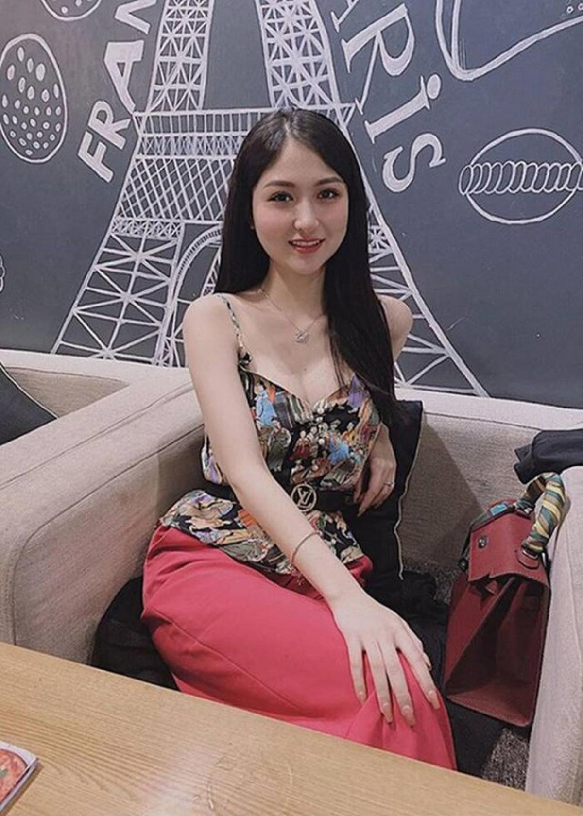 Hotgirl Về nhà đi con 'comeback' mạng xã hôi hậu ồn ào, giữ nguyên động thái này suốt nhiều tháng liền Ảnh 1