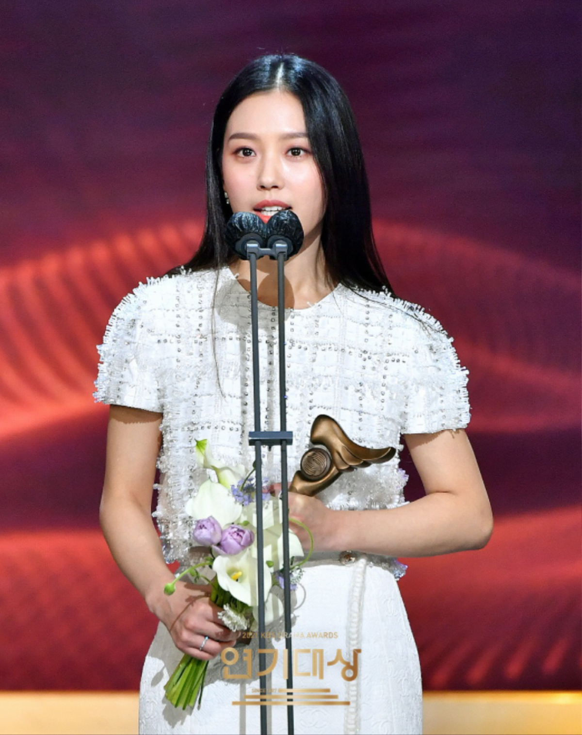 KBS Drama Awards 2021: Park Eun Bin-Kim So Hyun bội thu, bộ đôi 'Youth Of May' không hề kém cạnh Ảnh 9