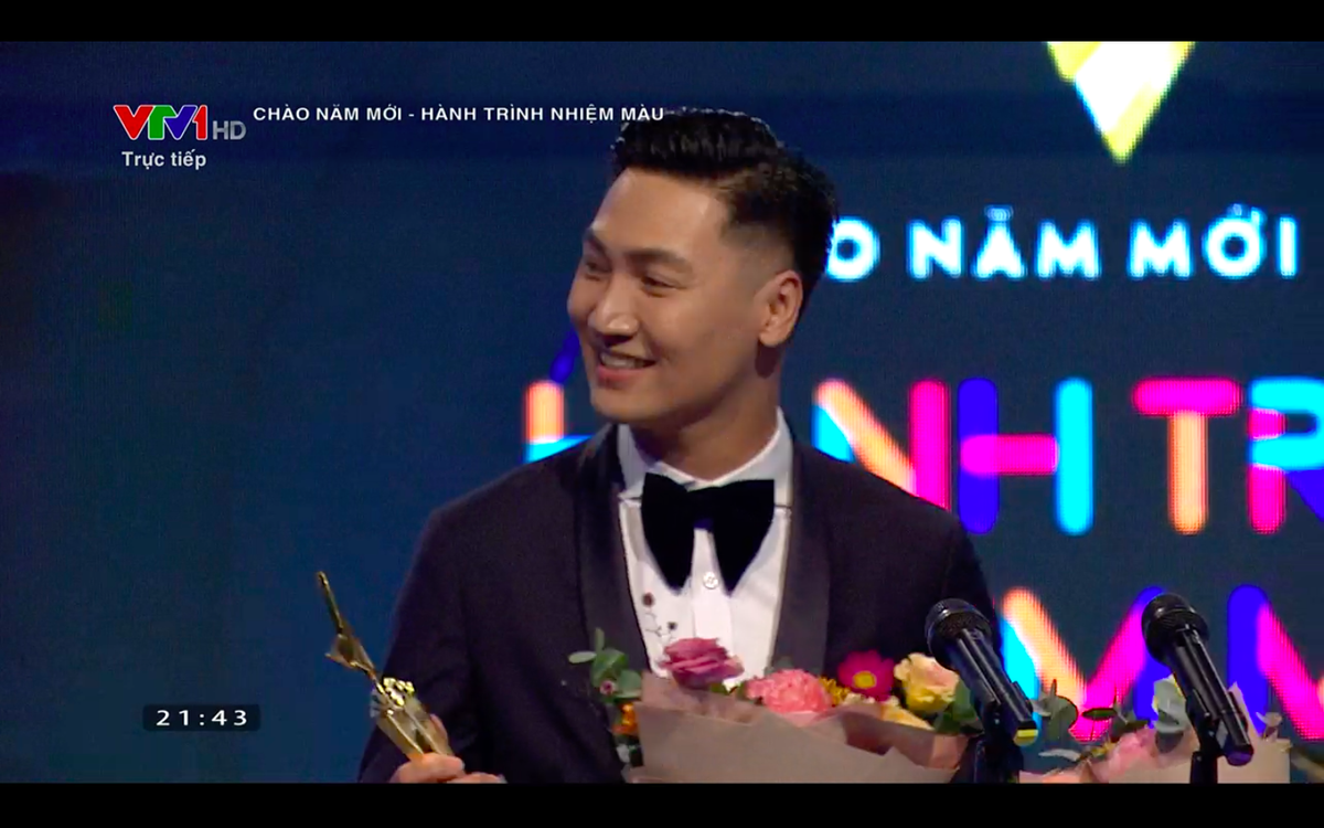 Lễ trao giải VTV Awards: MC Xuân Bắc được vinh danh, Mỹ Anh xứng danh 'con nhà nòi' Ảnh 8