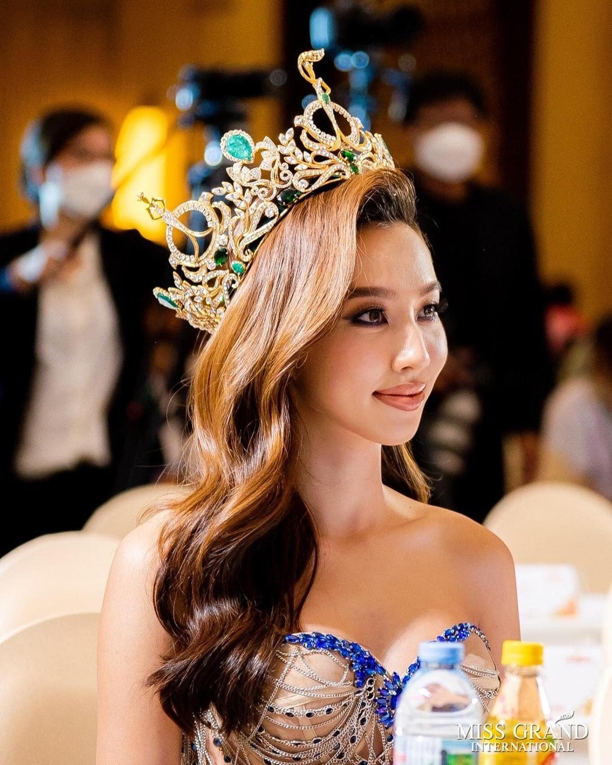 Những khoảnh khắc tuyệt vời của Miss Grand Thùy Tiên tròn một tháng đăng quang Ảnh 17