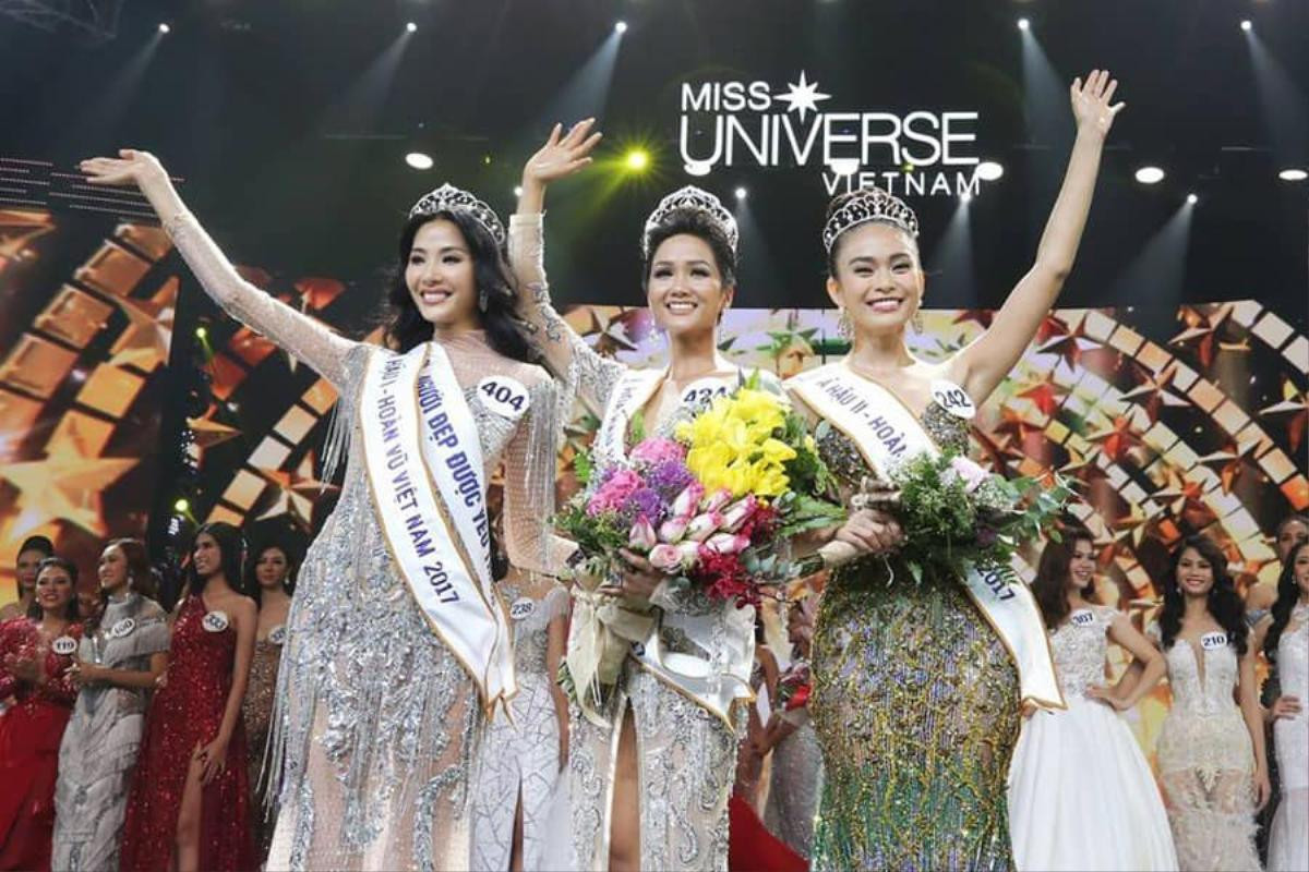 Kỉ niệm 4 năm đăng quang Miss Universe Việt Nam, H'Hen Niê khoe nọng tràn bờ đê Ảnh 1