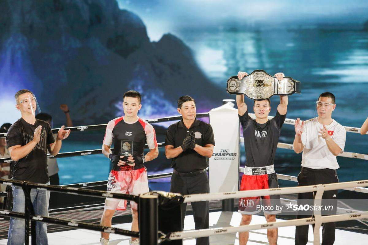 The Champion tập 6: Chẳng cần đồ bảo hộ, 2 võ sĩ boxing của ĐTVN 'chiến nhau' không thua gì Olympic Ảnh 9