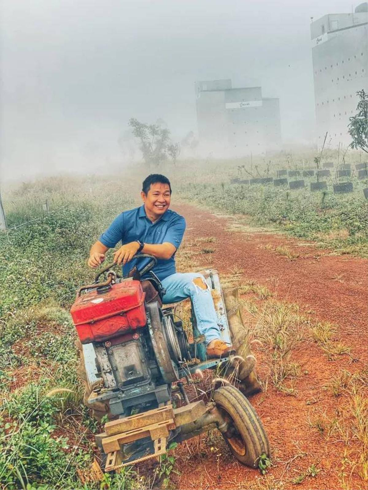 NSND Hồng Vân, Quốc Thuận đau xót trước tin đạo diễn đứng sau loạt show hẹn hò đình đám qua đời Ảnh 3