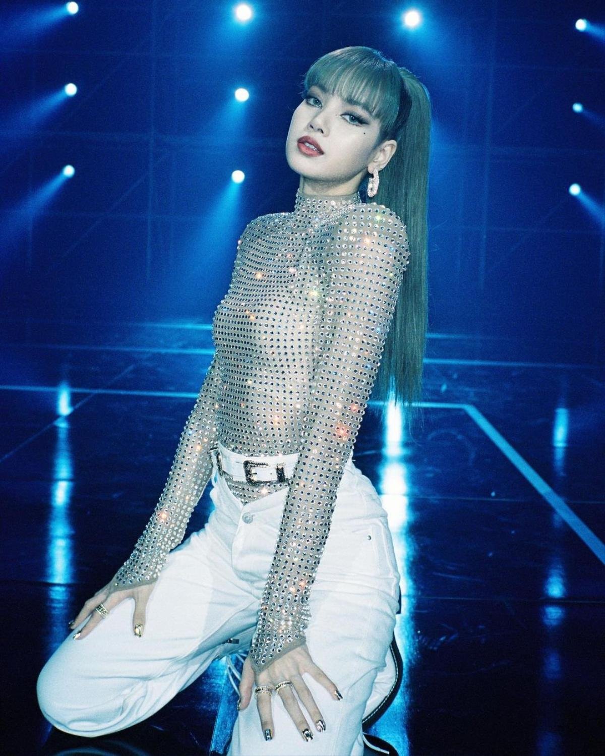 Một nữ ca sĩ Vpop bất ngờ ra nhạc hợp tác với Lisa (BlackPink), chính chủ còn khoe lên cả Instagram? Ảnh 8