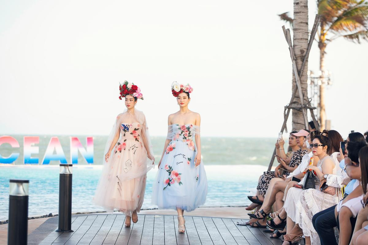 Đều xinh đẹp nhưng Đỗ Mỹ Linh bị chê catwalk 'như đi chợ' khi sánh bước bên Lương Thùy Linh Ảnh 3