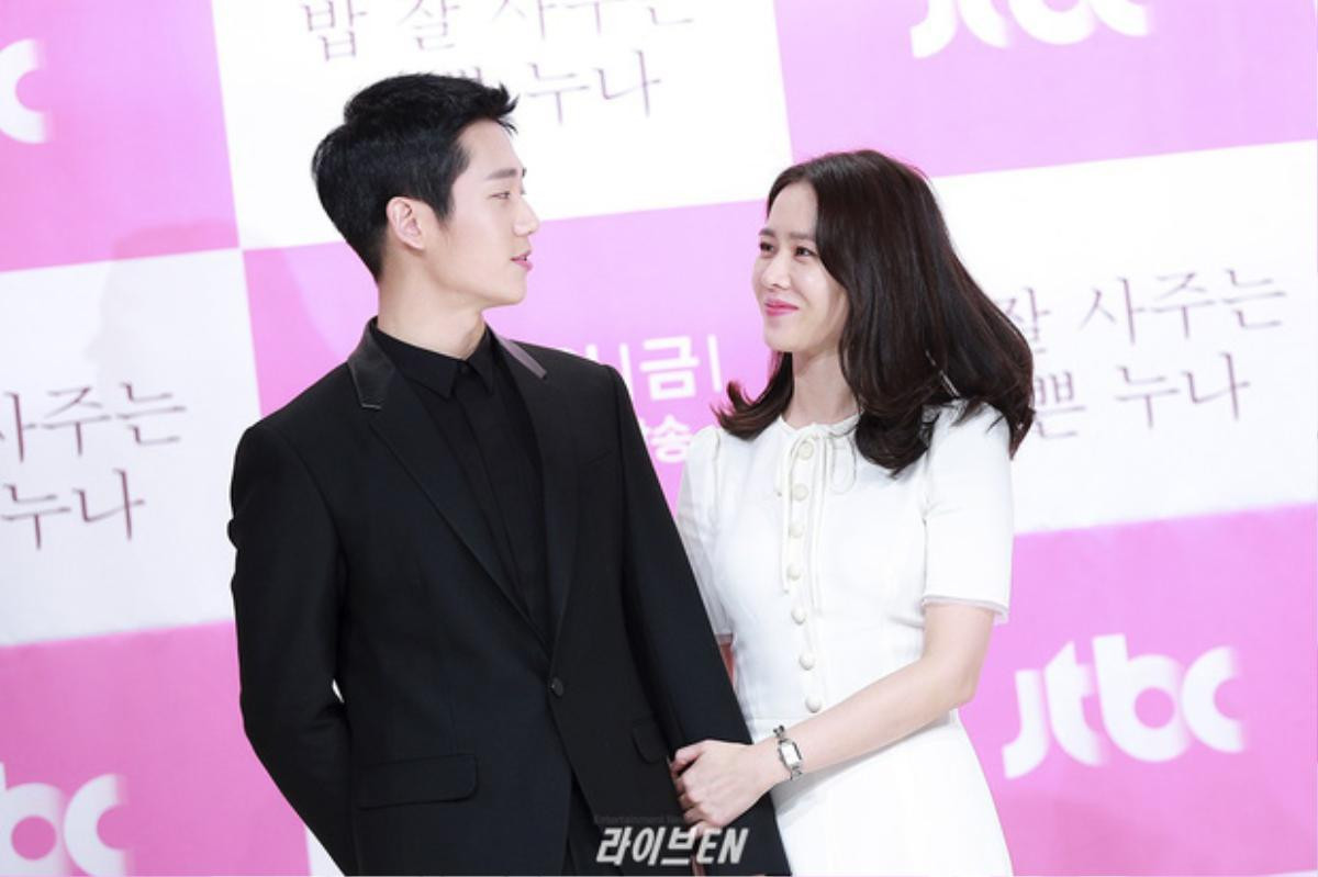 So kè dàn người tình màn ảnh của Jung Hae In: Trượt mất Son Ye Jin còn Jisoo, liệu có thành đôi ngoài đời Ảnh 3