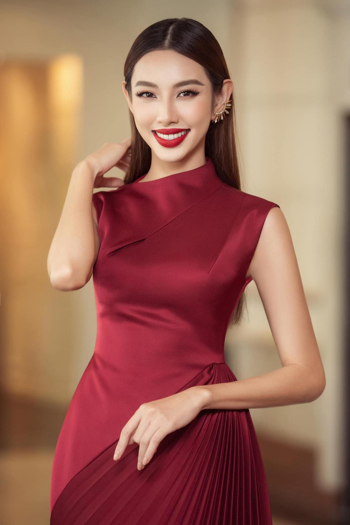 Miss Grand Thùy Tiên được khen 'ăn đứt' Kim Duyên khi mặc cùng một chiếc váy Ảnh 2