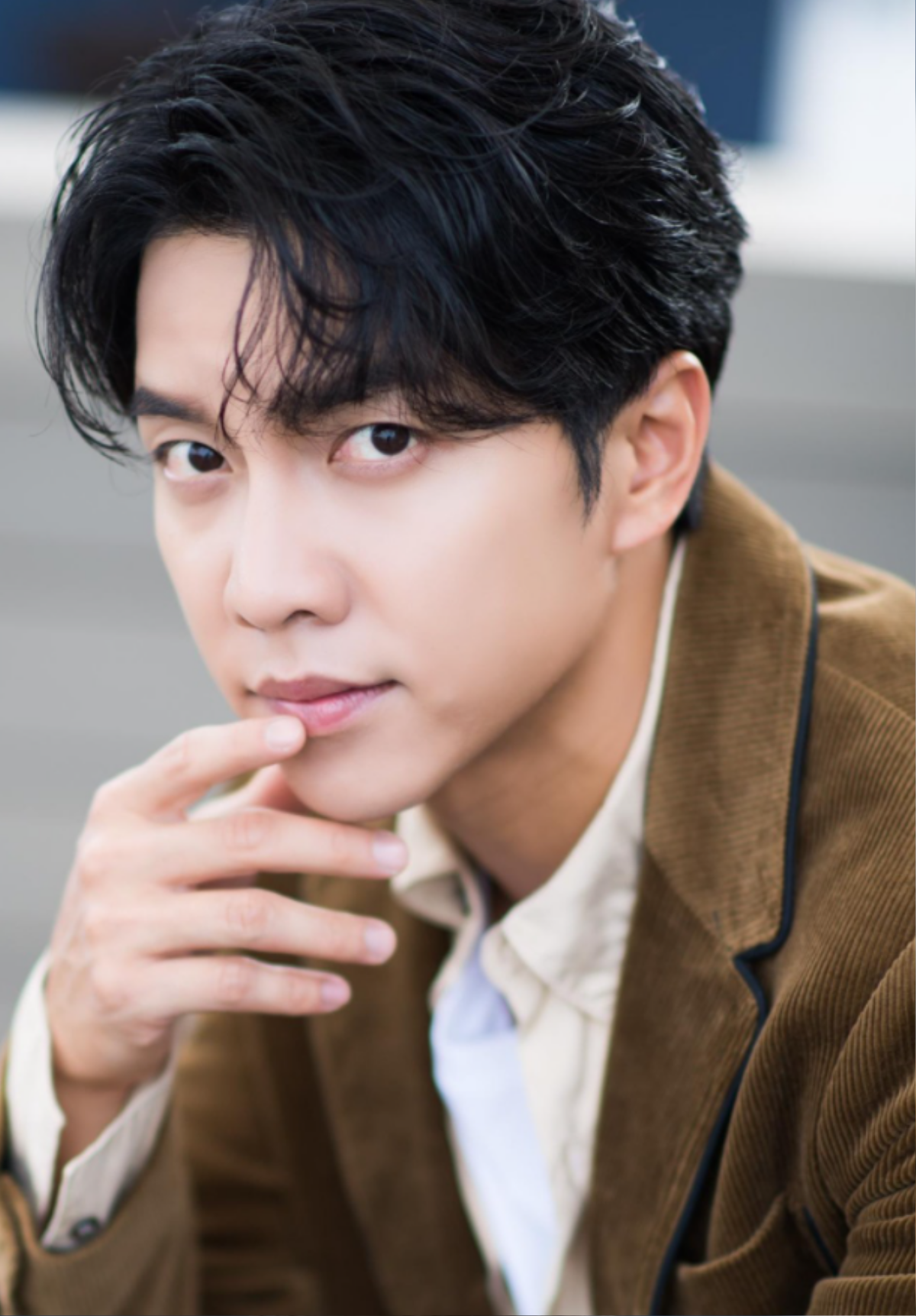 Lee Seung Gi tái xuất màn ảnh 2022 với phim mới, Seohyun xinh nhức nách trong 'Love And Leashing' Ảnh 2