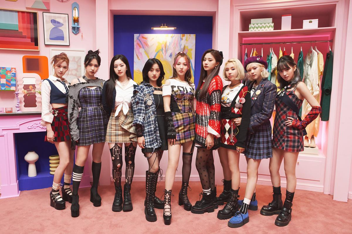 Twice nhập hội với BTS trở thành nghệ sĩ quốc tế duy nhất đạt mốc lượt stream ấn tượng tại Nhật Ảnh 2