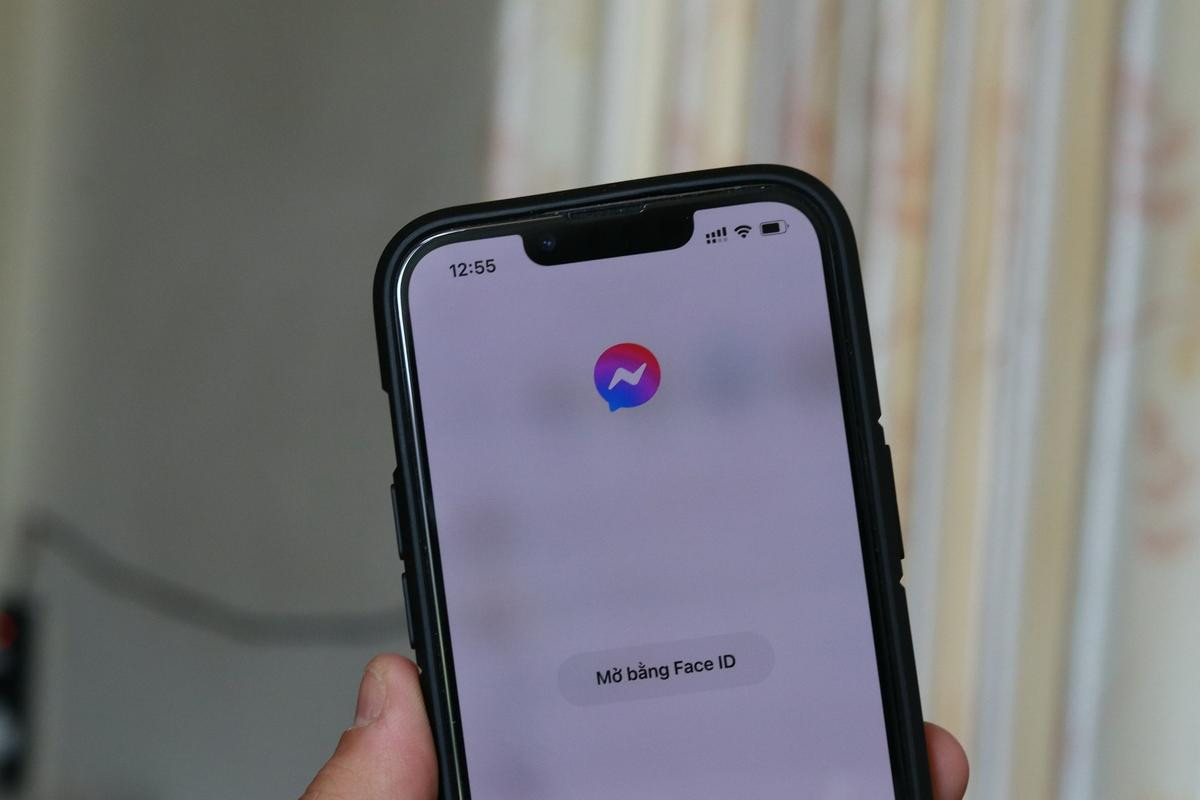 Khóa ứng dụng Messenger bằng Face ID/Touch ID trên iPhone Ảnh 1