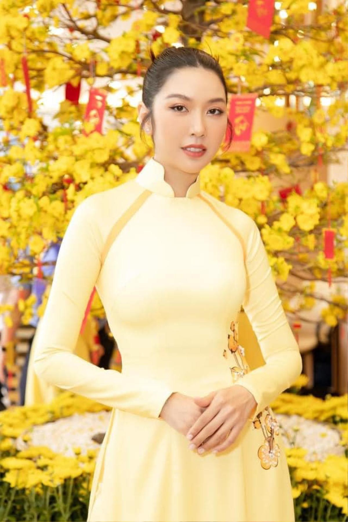 'Mẹ bỉm' Thúy Vân tự tin đọ sắc 'bên 9 bên 10' với Top 16 Miss Universe - Kim Duyên Ảnh 3