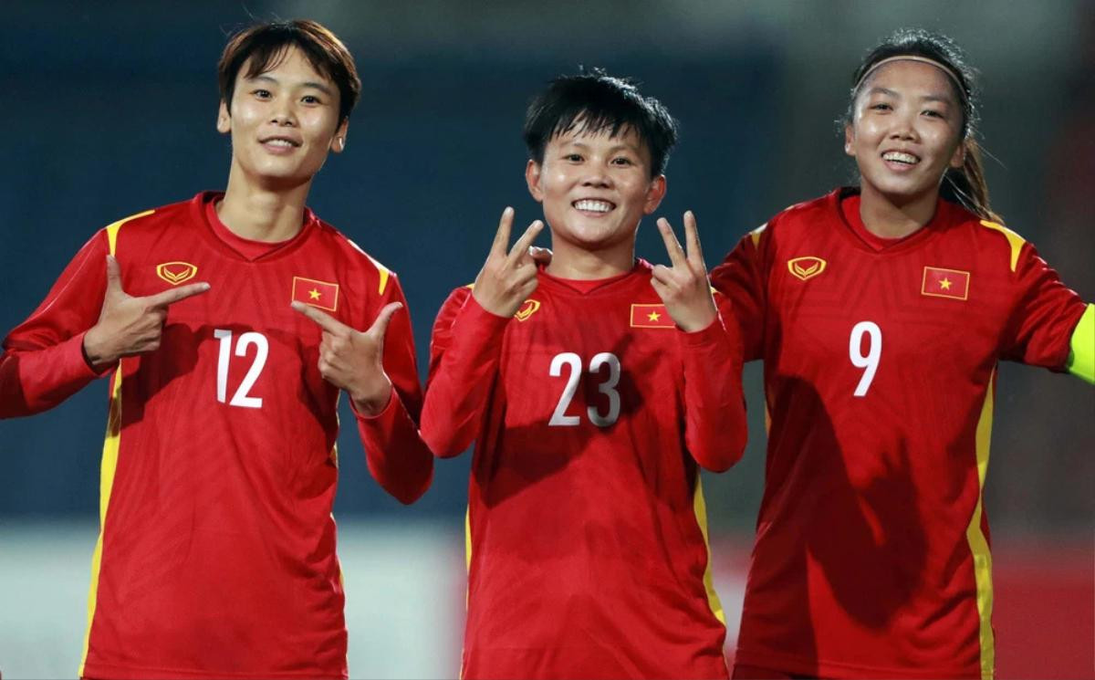 Thủ tướng tặng bằng khen tuyển nữ Việt Nam sau kỳ tích giành vé World Cup Ảnh 1