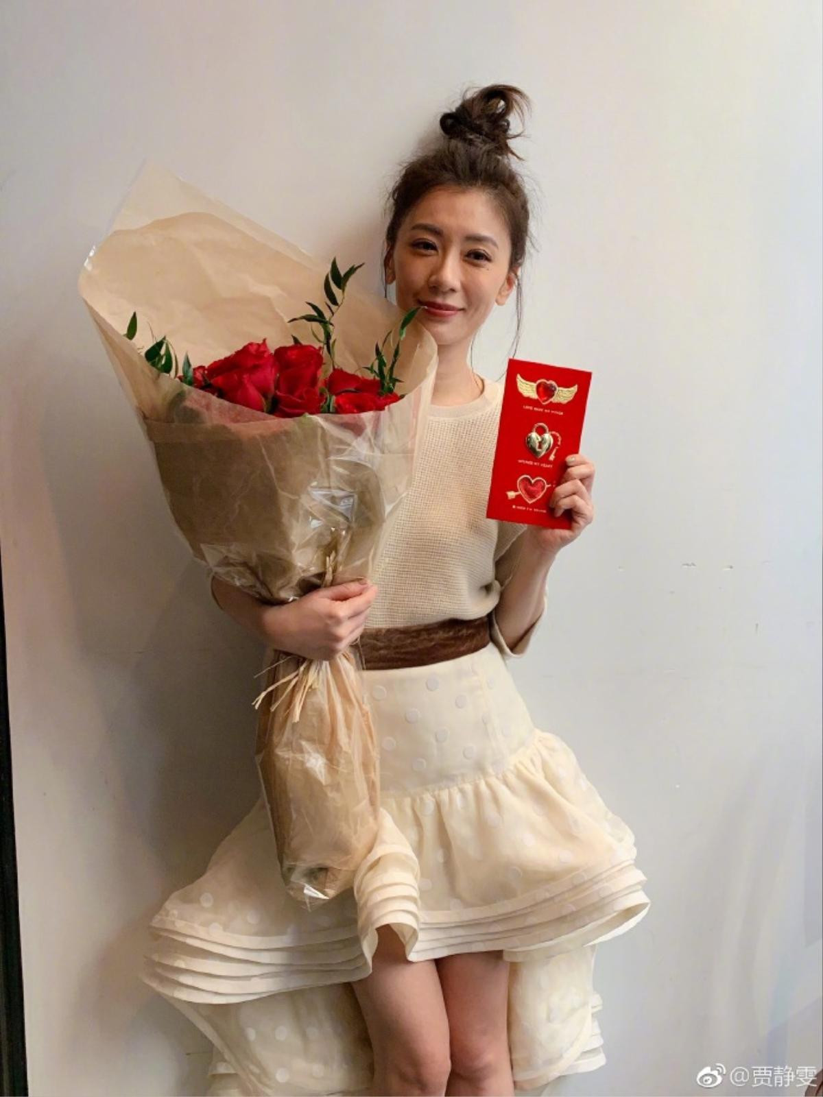 Dàn sao Cbiz tặng quà Valentine: Huỳnh Hiểu Minh đúc tượng hình cưới, khẳng định địa vị của AngelaBaby Ảnh 14