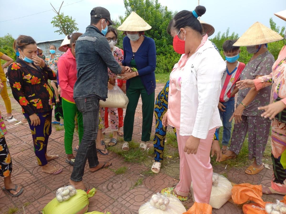 Phỏng vấn độc quyền chủ nhân 15 chú chó bị tiêu hủy ở Cà Mau: 'Tôi đã liên hệ với cô Di Băng giải thích' Ảnh 3