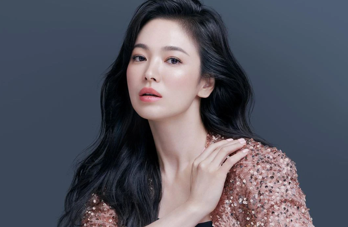 Vượt mặt Son Ye Jin, Song Hye Kyo trở thành nữ diễn viên Hàn Quốc được yêu thích nhất Ảnh 9