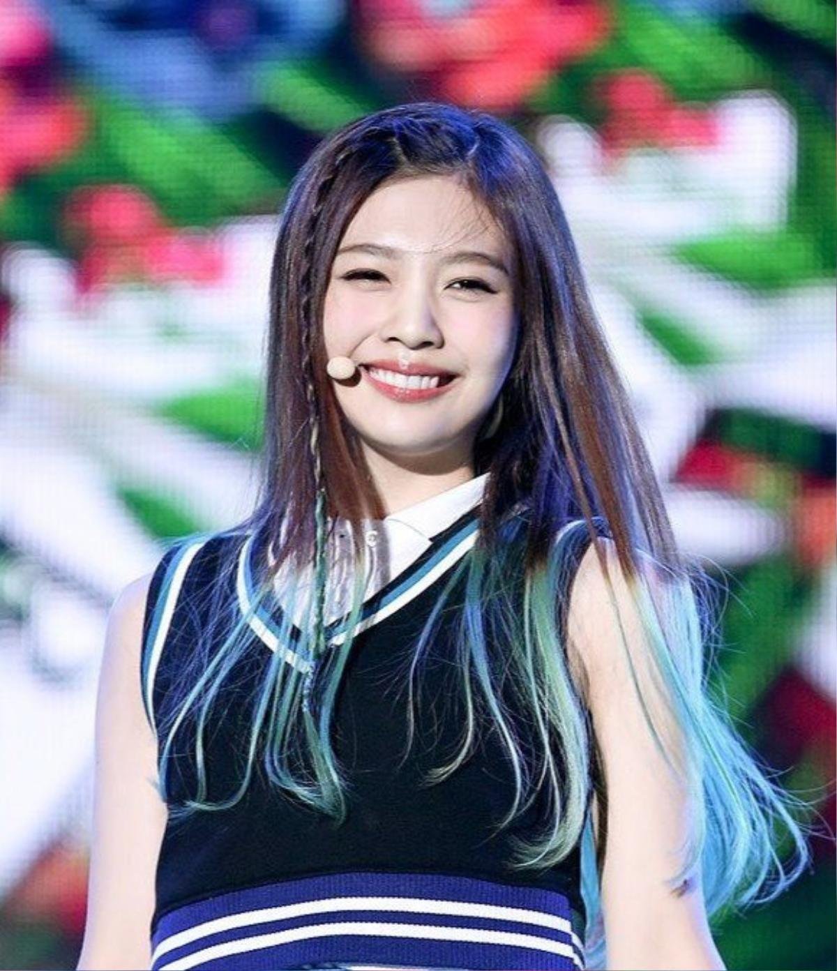 Joy (Red Velvet) gây 'sốt' với loạt ảnh mới nhất: Nóng bỏng không thể rời mắt Ảnh 5