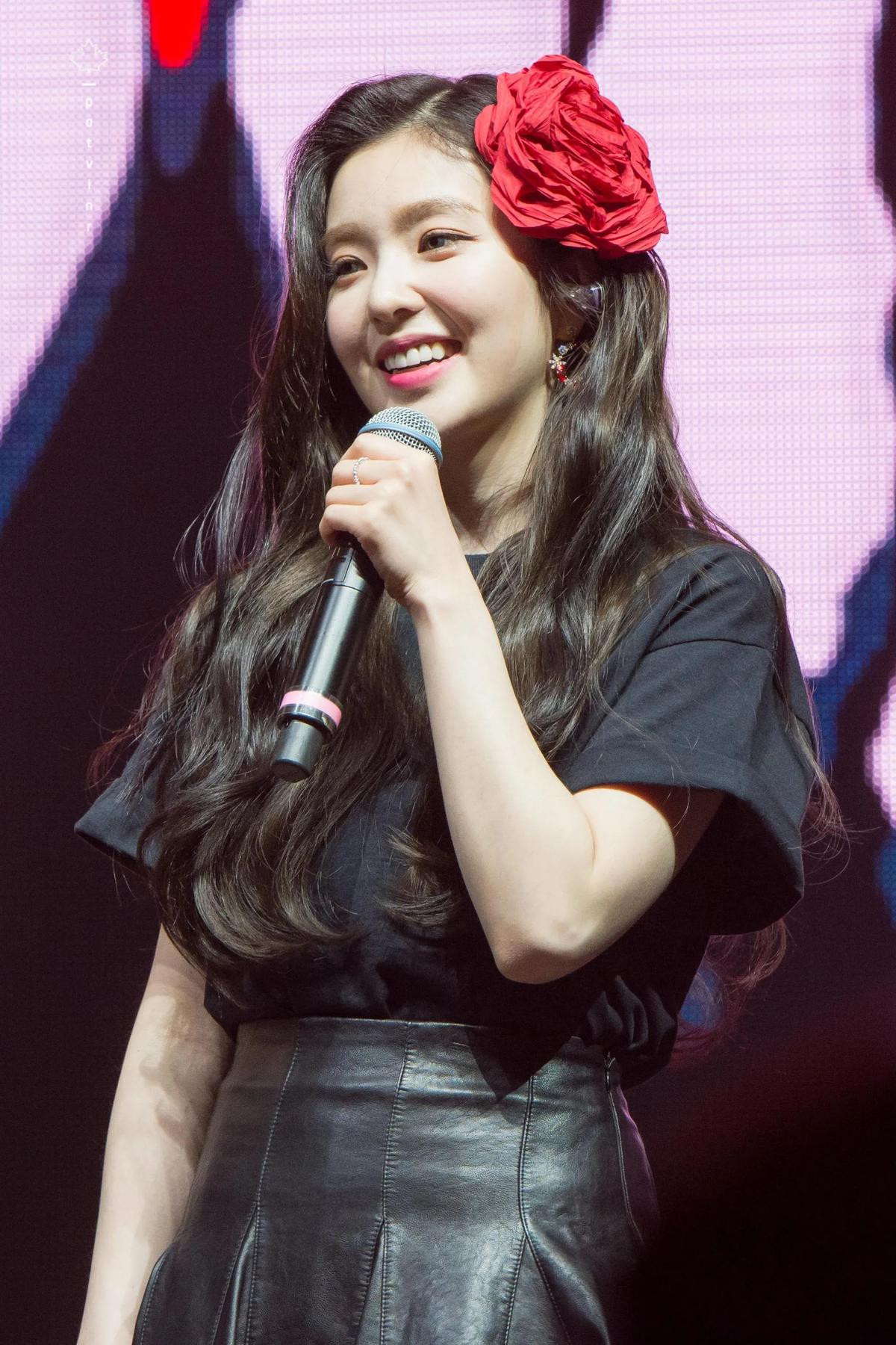 Đừng chỉ mãi nhớ đến ồn ào thái độ, Irene (Red Velvet) cũng từng bất chấp quy tắc công ty hết mình vì fan Ảnh 3