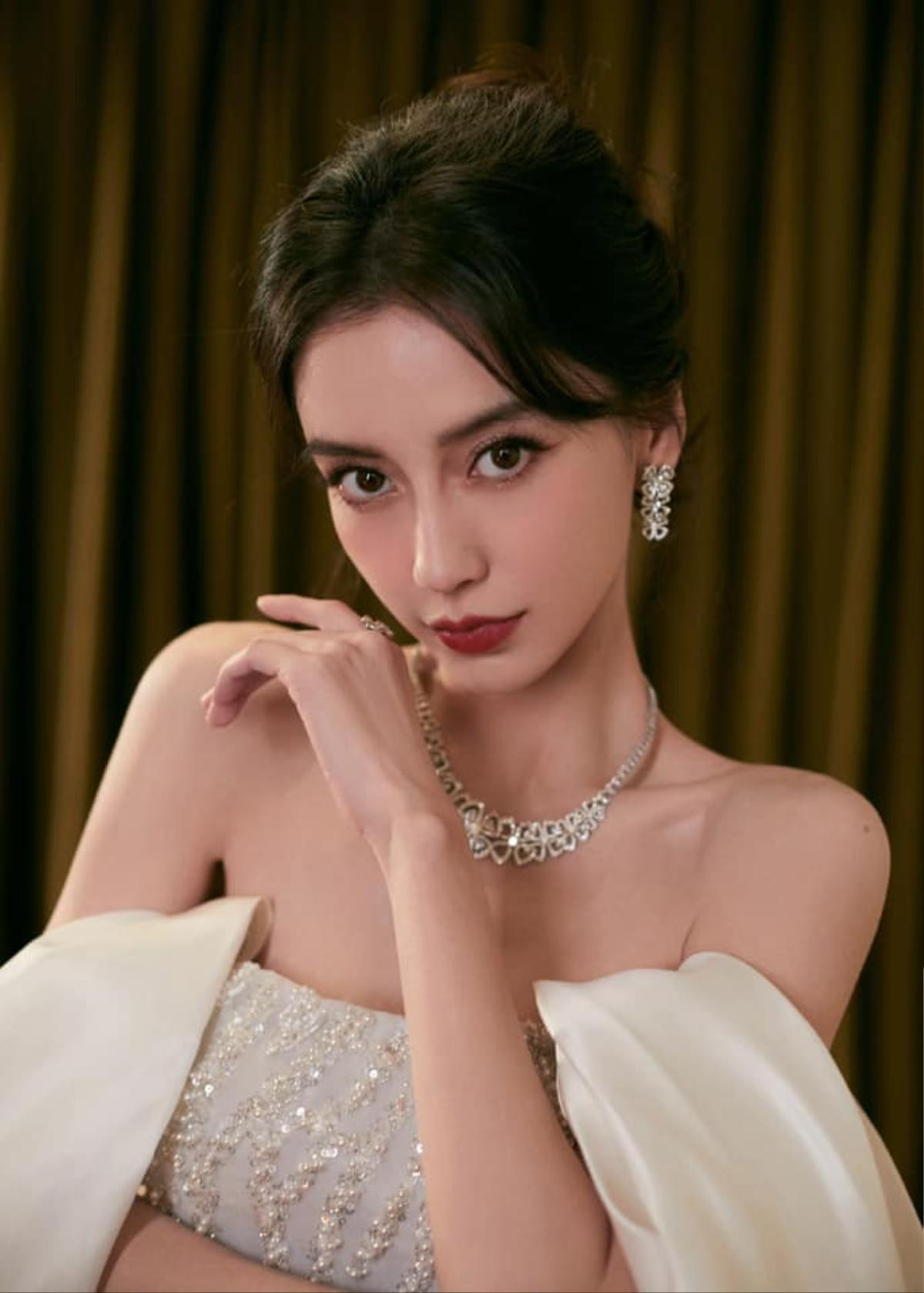 Hành trình hơn 15 năm đóng phim của Angelababy: Vươn lên thành sao hạng A nhưng diễn xuất mãi một màu Ảnh 1