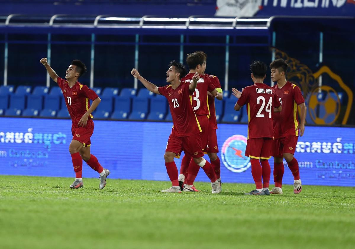 HLV U23 Thái Lan: 'U23 Việt Nam rất may mắn' Ảnh 1