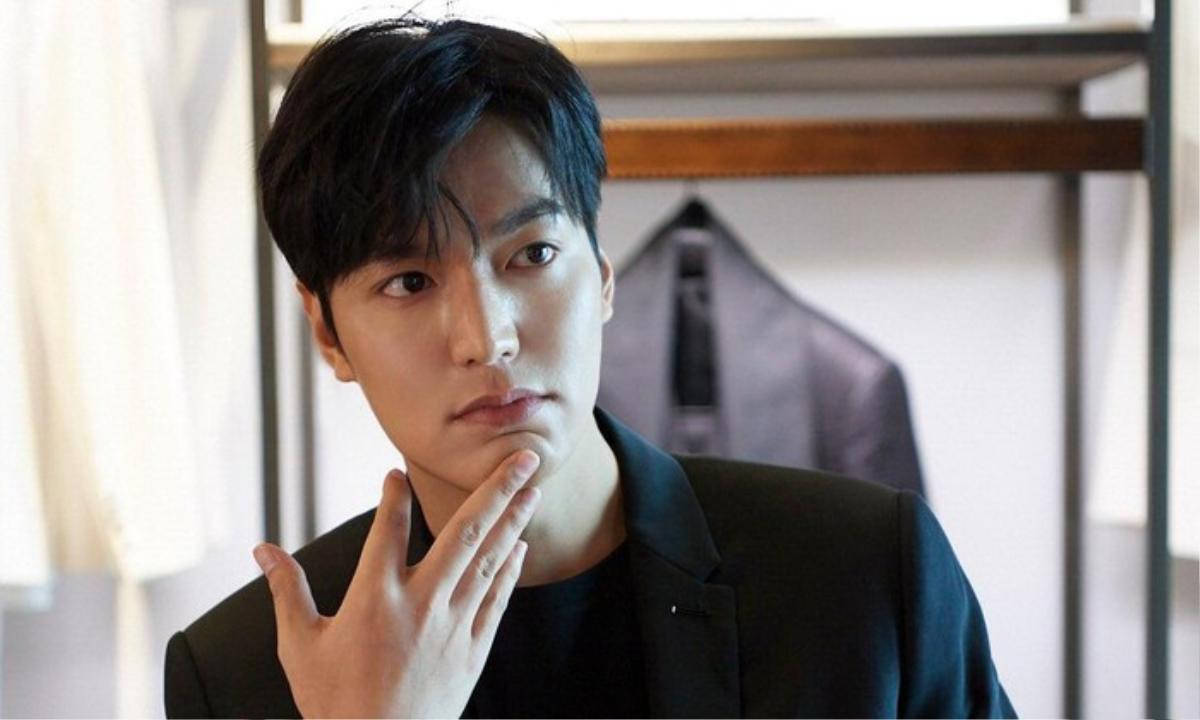 Lee Min Ho khiến fan 'hoảng hồn' với tạo hình phim mới: Da đen sạm nhìn cứ sai sai Ảnh 1