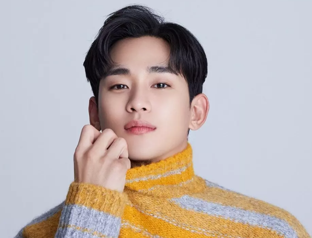 Kim Soo Hyun lộ tạo hình lịch lãm phim mới: Khuôn mặt non choẹt khiến dân tình xôn xao Ảnh 4