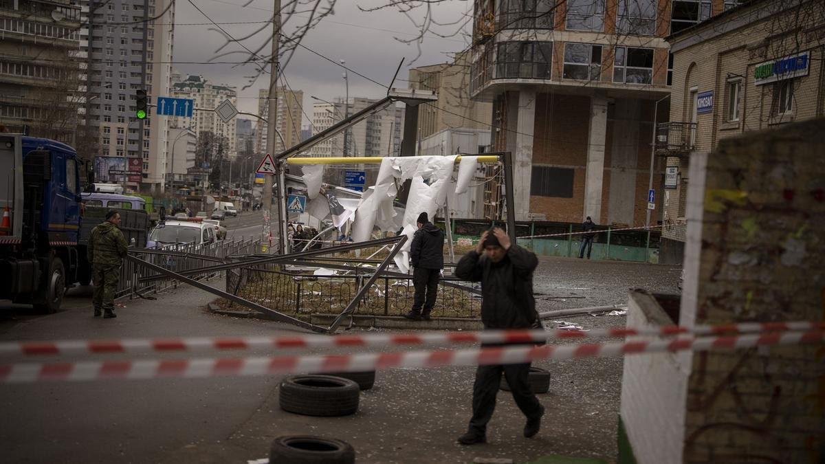 Cập nhật: Ukraine tuyên bố bắn rơi máy bay chở lính dù Nga Ảnh 1