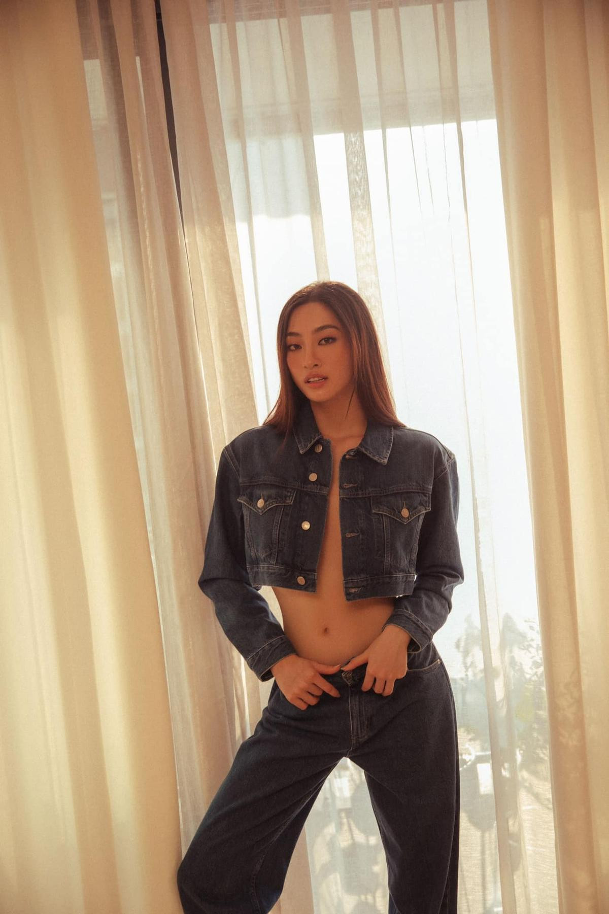 Lương Thùy Linh diện đồ ren phô dáng quá sexy: Quả là áp lực cho người kế nhiệm mùa giải 2022 Ảnh 8