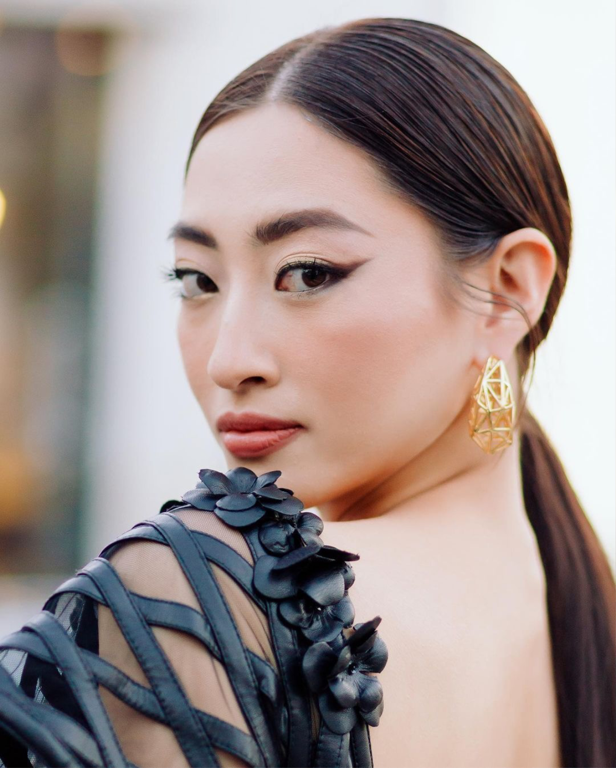 Hoa hậu Lương Thùy Linh và Á hậu Phương Anh ở Paris Fashion Week: Style thế nào, liệu có đủ 'wow'? Ảnh 1