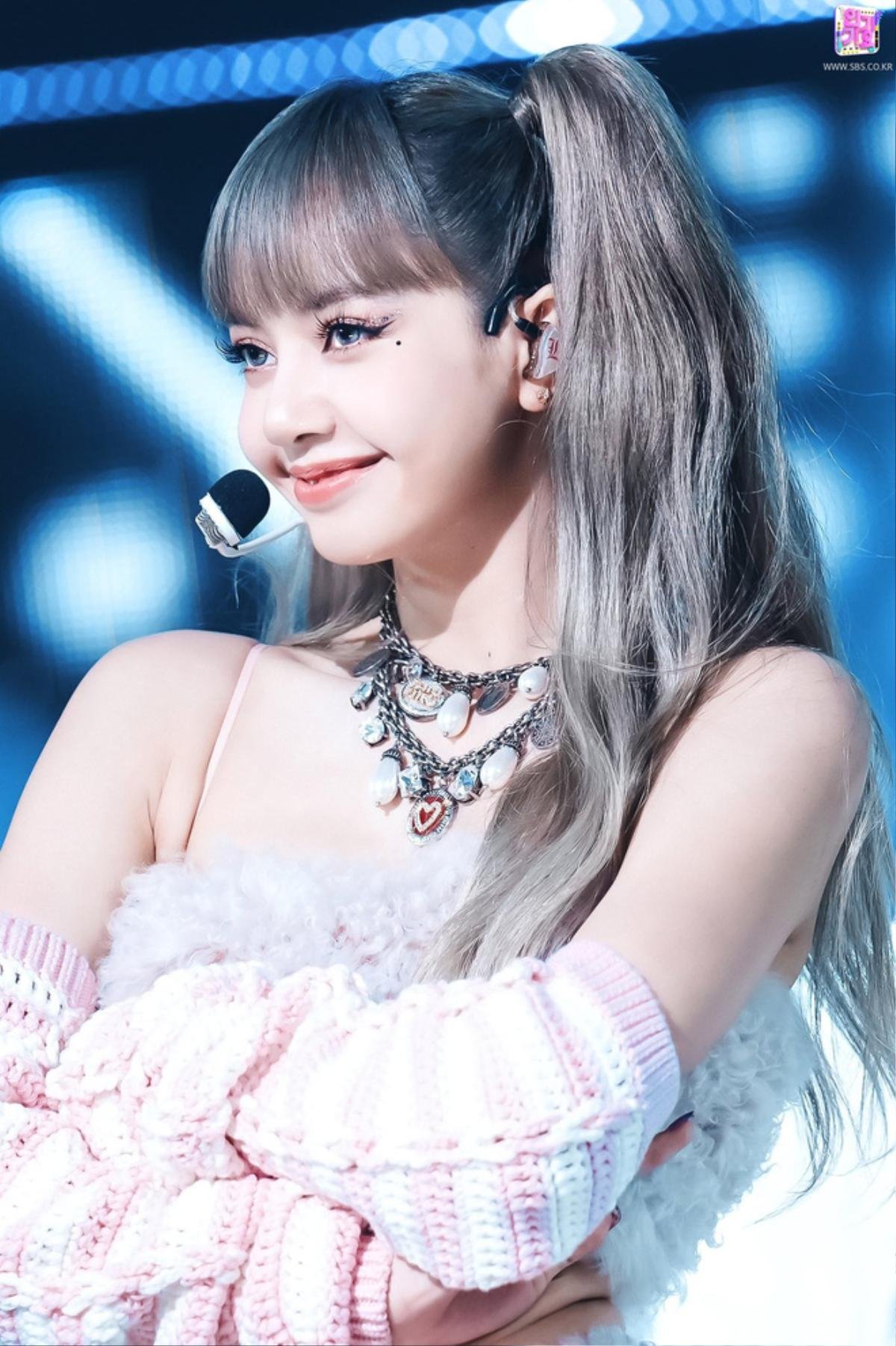 Lisa một lần nữa soán ngôi kỉ lục của BlackPink trên Spotify nhờ bản b-side 'ngang ngược' Money Ảnh 1