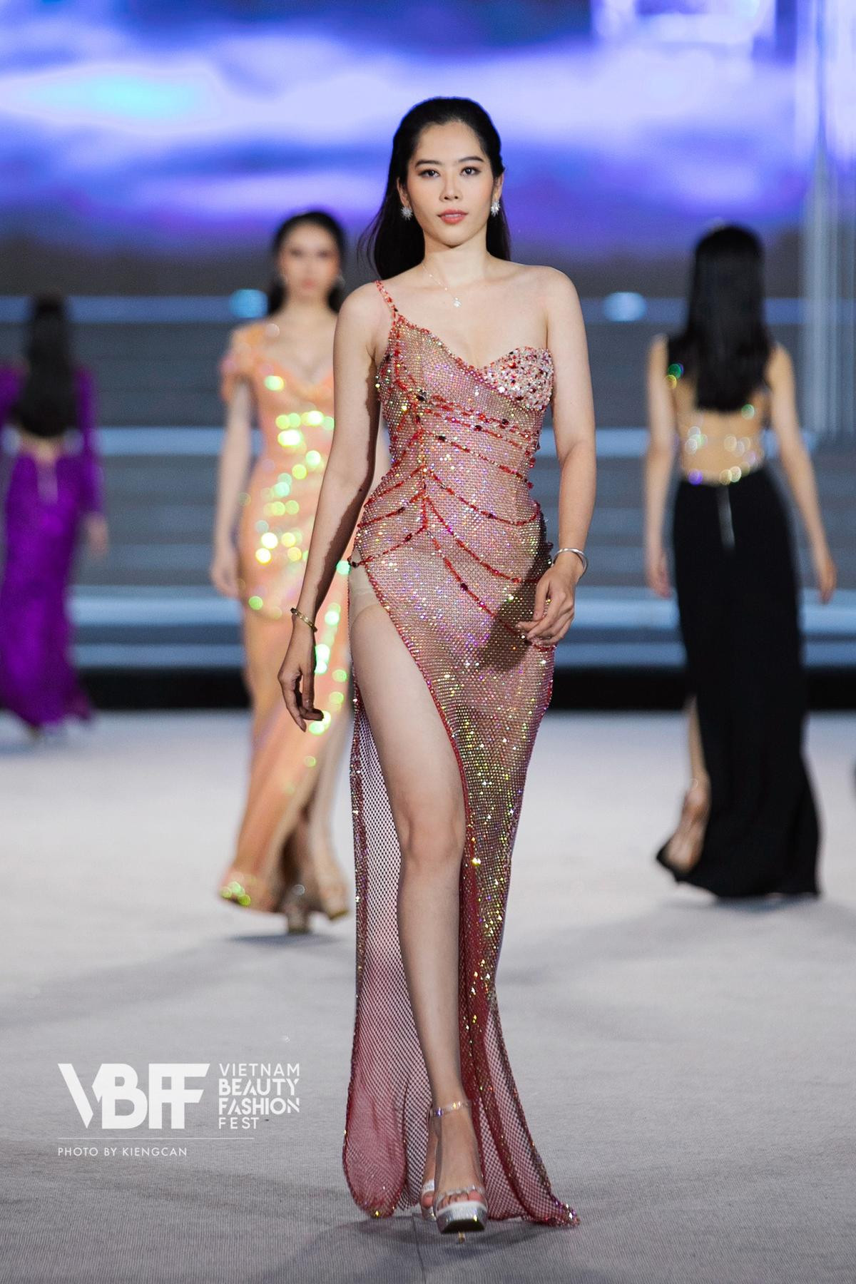 Fan ráo riết cày vote, Nam Em đại thắng Người đẹp Truyền Thông: Chắc suất Top 20 Miss World Vietnam Ảnh 3