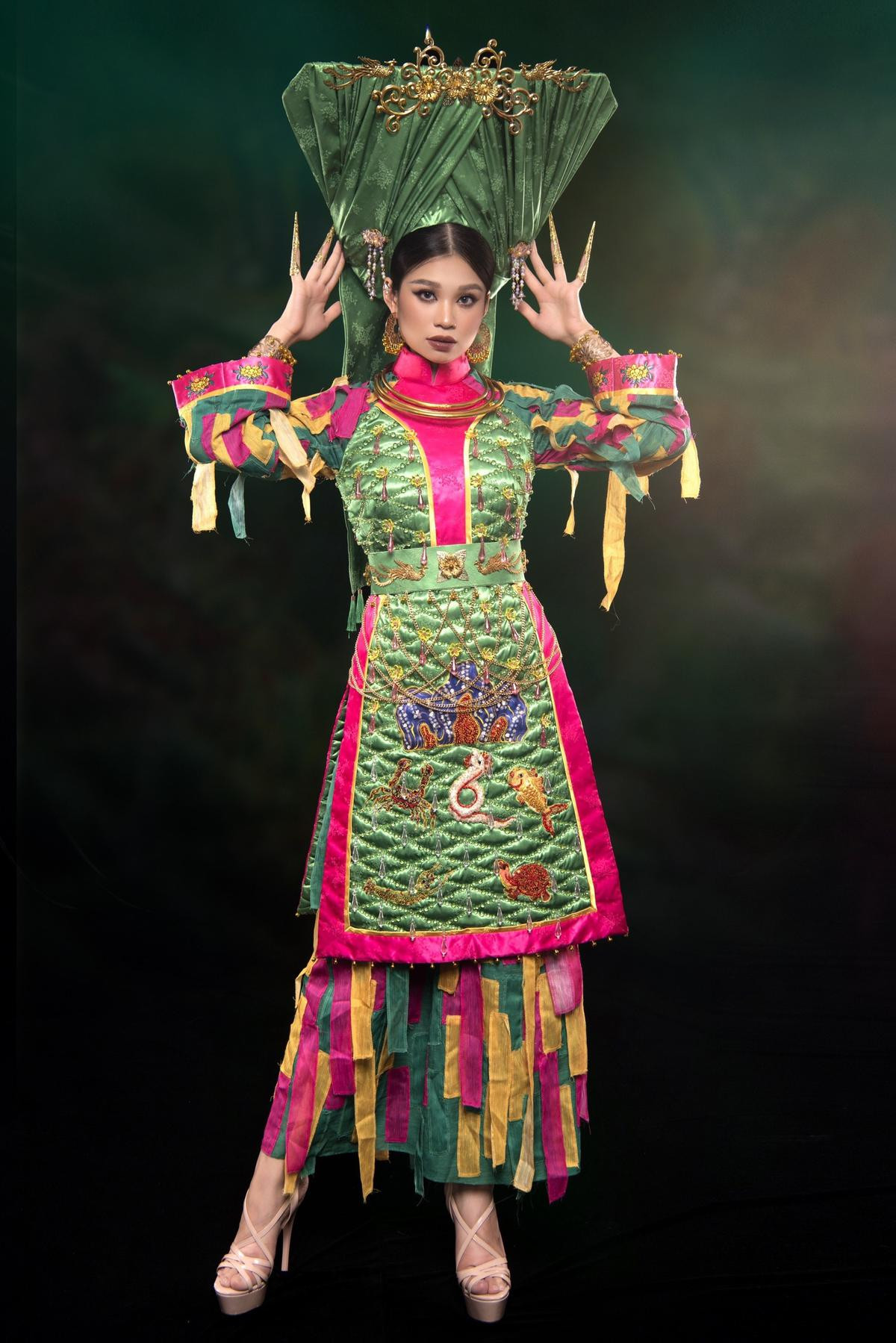 Hoài Phương mang 'Tấu Cô Đôi Thượng' đến với Miss Eco: Hứa hẹn giật giải National Costume Ảnh 5