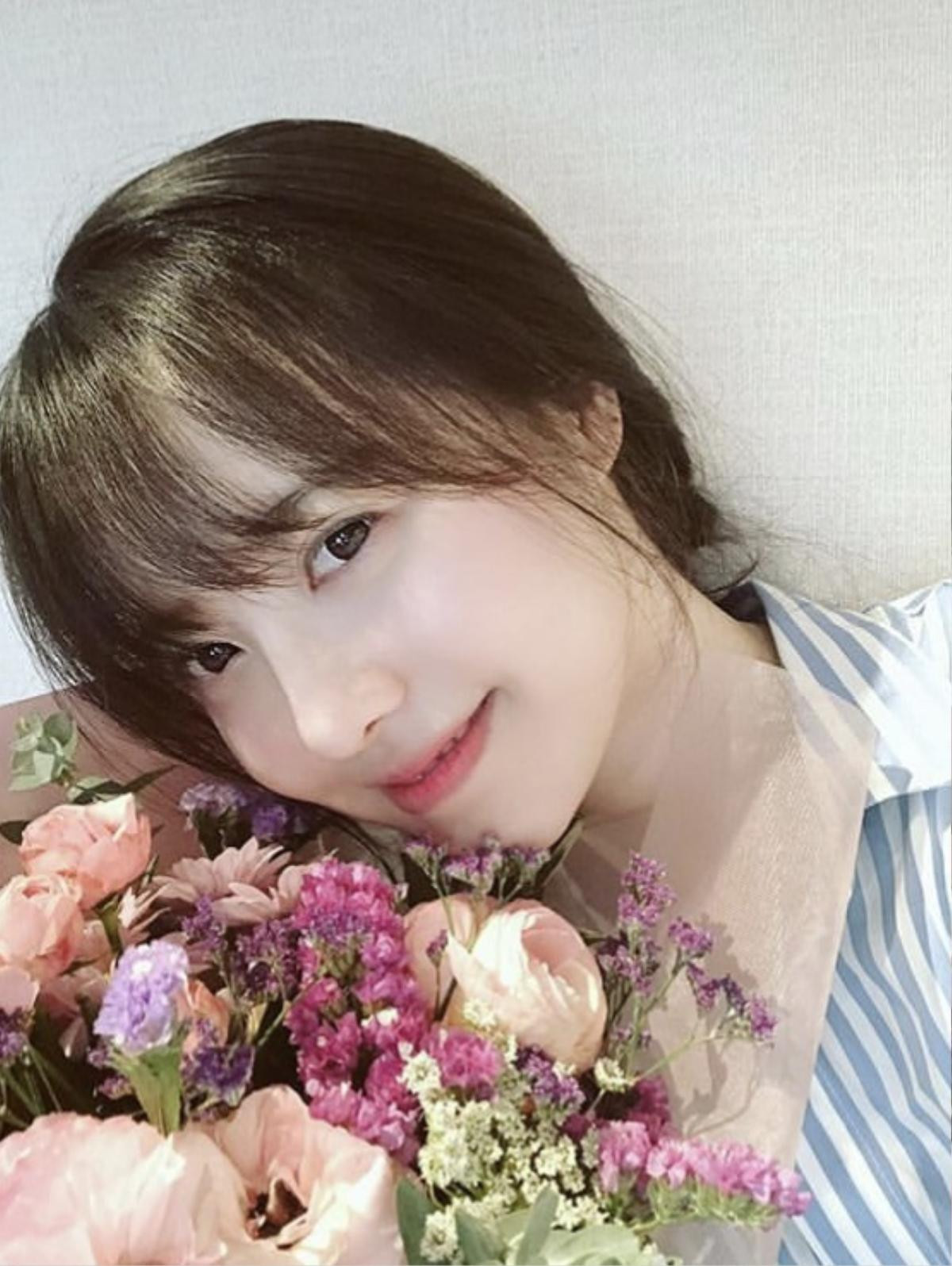 'Nàng cỏ' Goo Hye Sun lộ diện sau 2 năm ly hôn Ahn Jae Hyun: Hoá gái 18 đầy xinh đẹp Ảnh 7