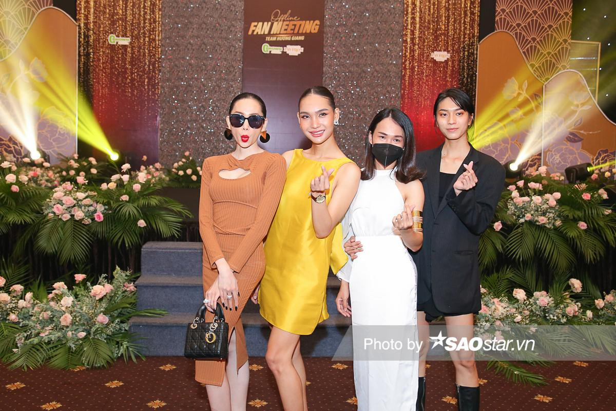 Hương Giang xuất hiện với diện mạo xinh đẹp, trẻ trung tại buổi fan meeting Ảnh 4