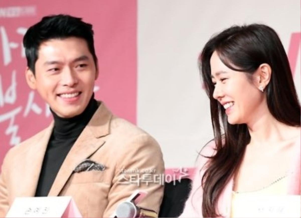 Lộ clip Son Ye Jin liên tục xoa bụng ngay trước đám cưới với Hyun Bin, vòng 2 to bất thường! Ảnh 2