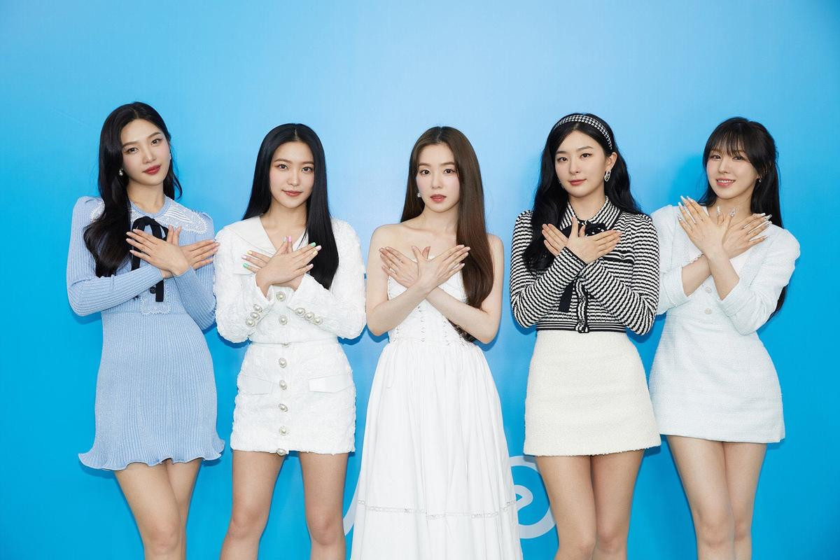 Red Velvet mời fan 'Feel My Rhythm': Cứ ngỡ lạc vào thế giới thần tiên, liên tục lập kỉ lục doanh thu Ảnh 15