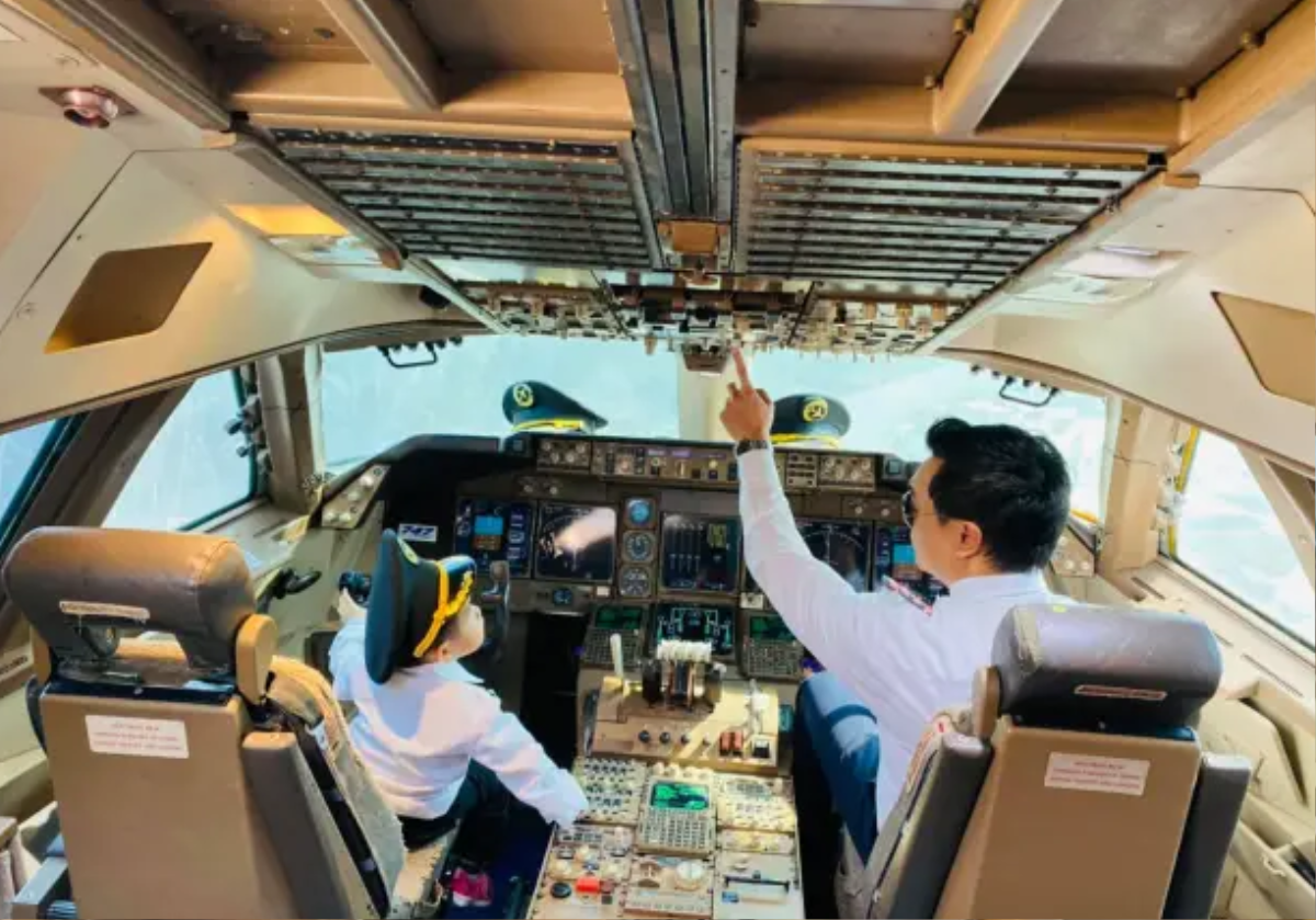 'Choáng ngợp' trong những chiếc máy bay Boeing 747 được chuyển đổi thành khách sạn, nhà hàng, quán bar Ảnh 8