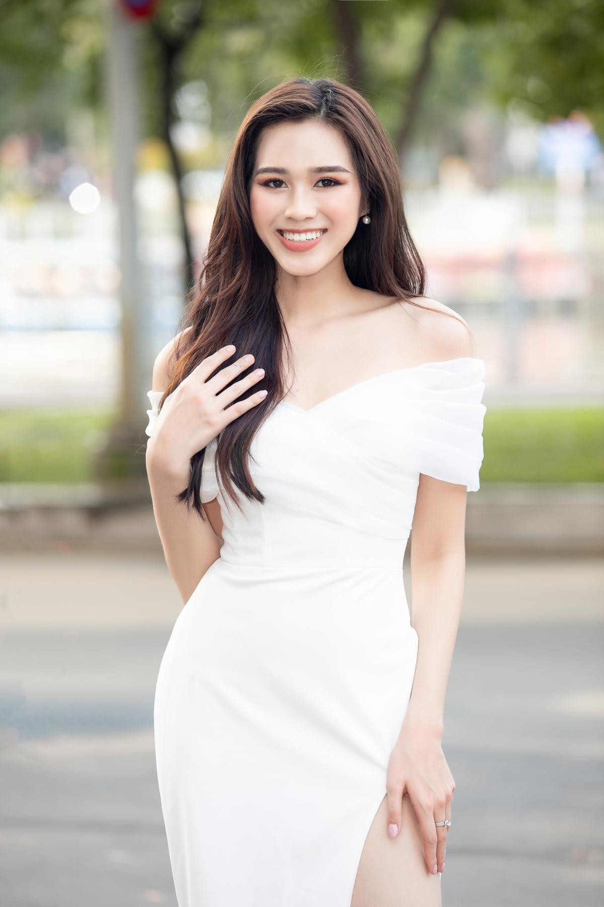 Top 13 Miss World - Đỗ Thị Hà trở về nước trong sự chào đón của fan sắc đẹp: Hành trình mới lại bắt đầu Ảnh 3