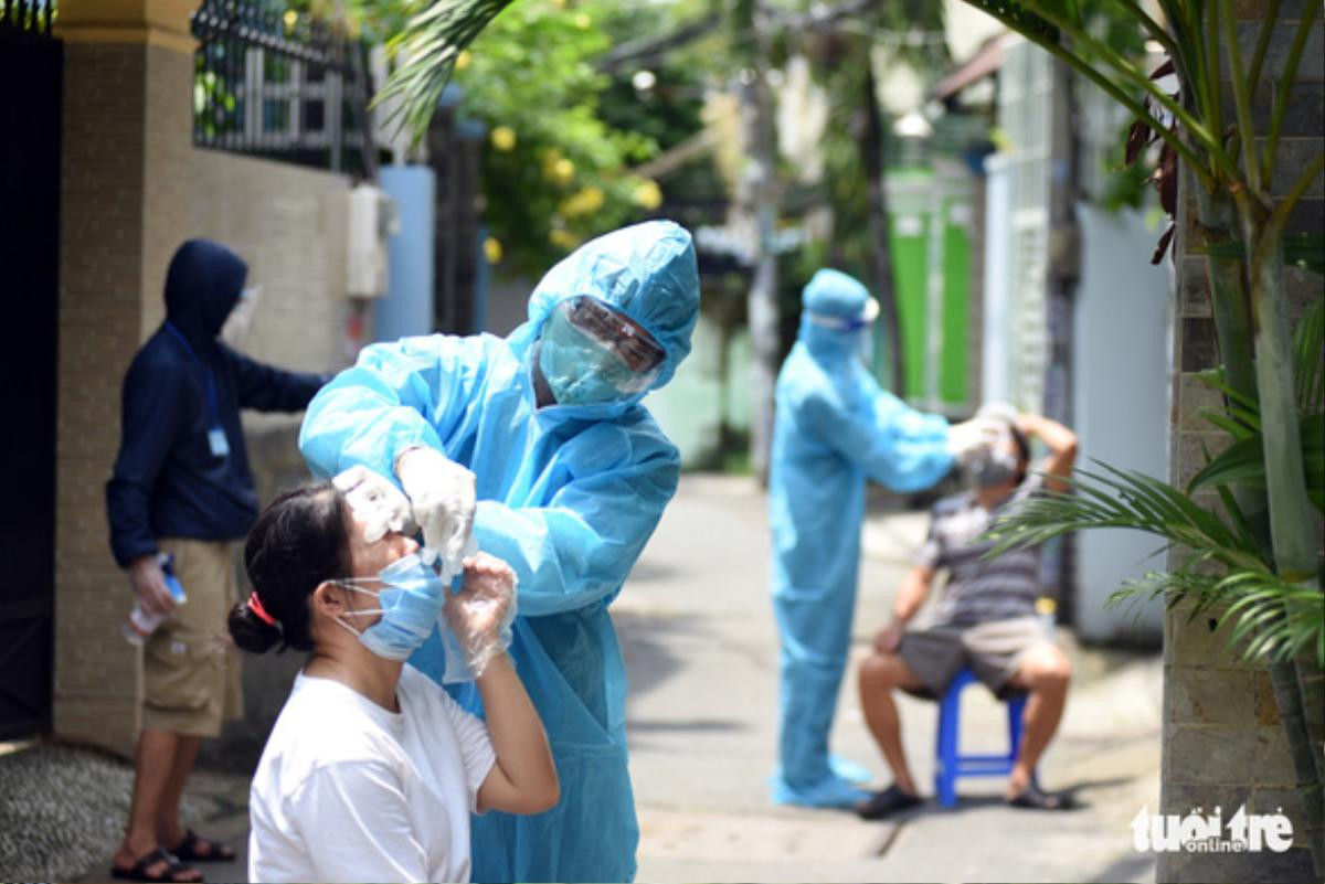 Tin sáng 29-3: TP.HCM ca mới giảm sâu nhưng ca nặng tăng nhẹ; Hà Nội, TP.HCM đều là 'vùng xanh' Ảnh 1